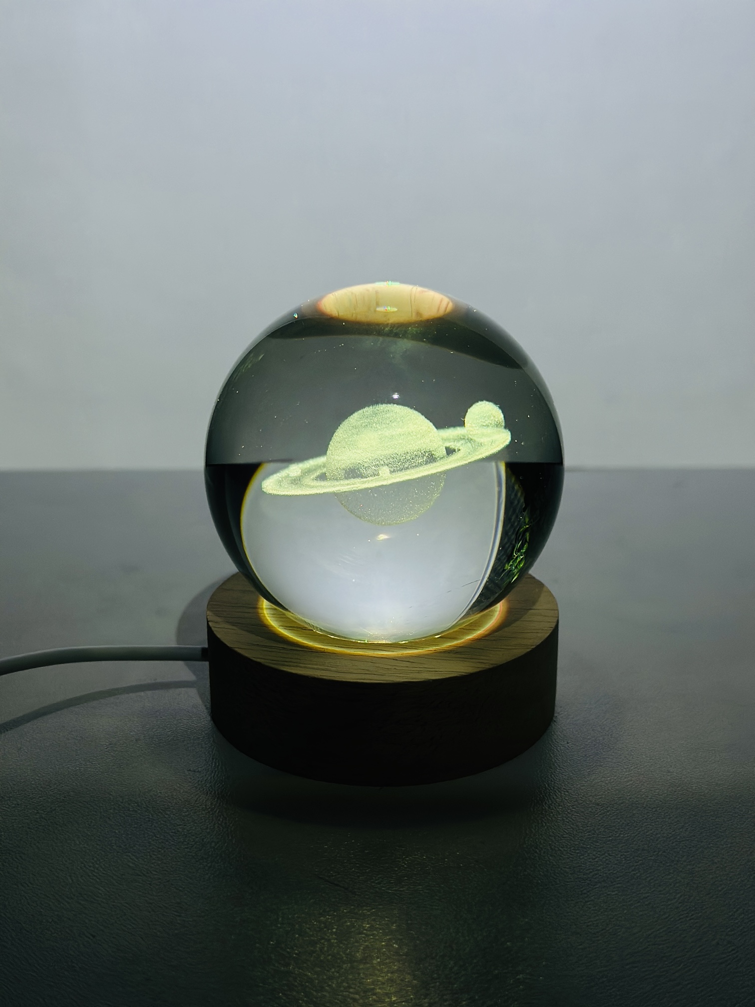 3D Crystal Ball – Saturn